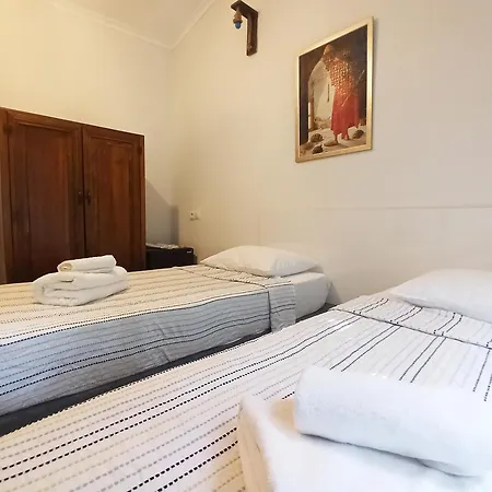Bed & Breakfast Daidala Life